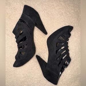 Cato Peep Toe Black Vegan Suede w/ Side Zipper Sz 9